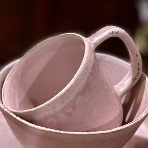 Anthropologie Levi Dinnerware -Mugs, 4 piece set, EUC